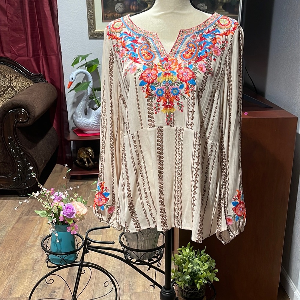 Savanna Jane blouse size m